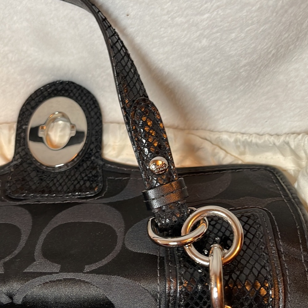 Authentic Coach Handbag - Picture 10 of 12